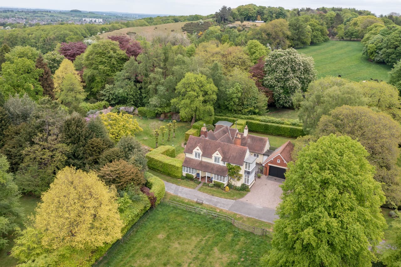 Beaconwood Lodge Beacon Lane, Rednal, Birmingham, Birmingham, B45 9XN