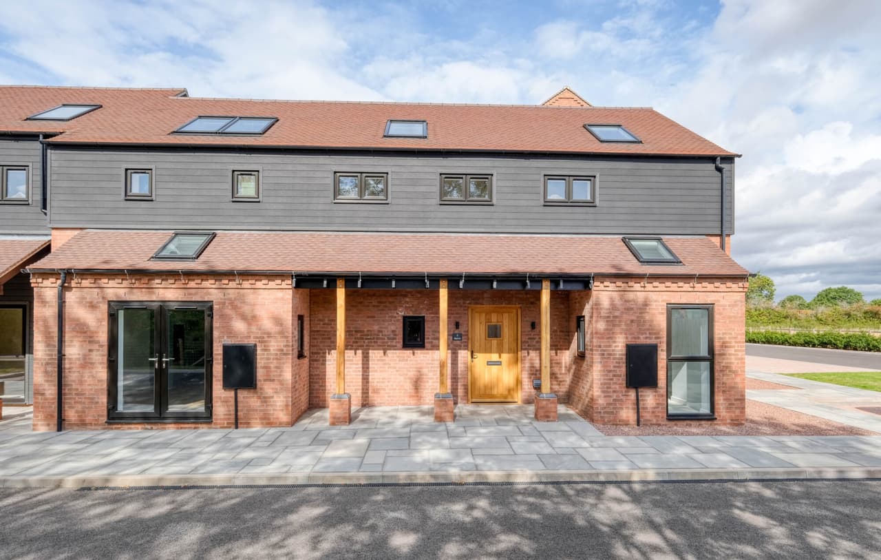 Lion & Lamb Barns Droitwich Road, Bradley Green, Redditch, Redditch, B96 6RP