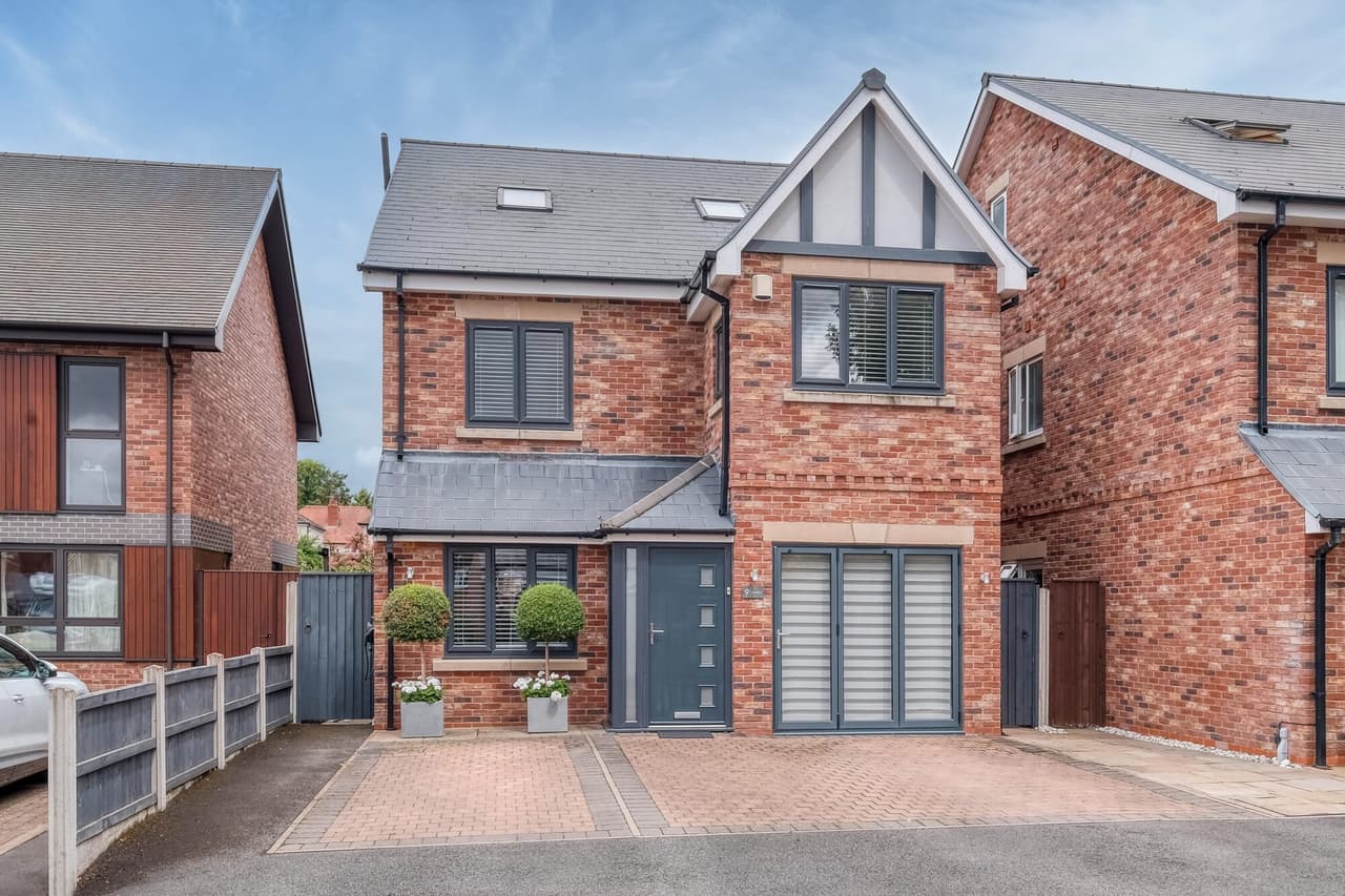 Malvern Gardens, Hagley, Stourbridge, Stourbridge, DY8 2XU