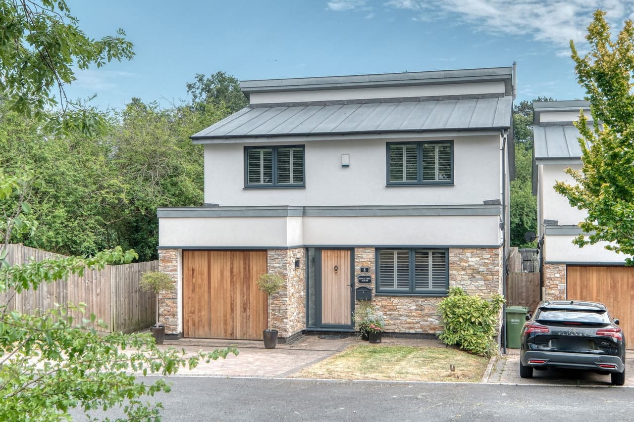 Lark Hill Road, Worcester, Worcester, WR5 2EF