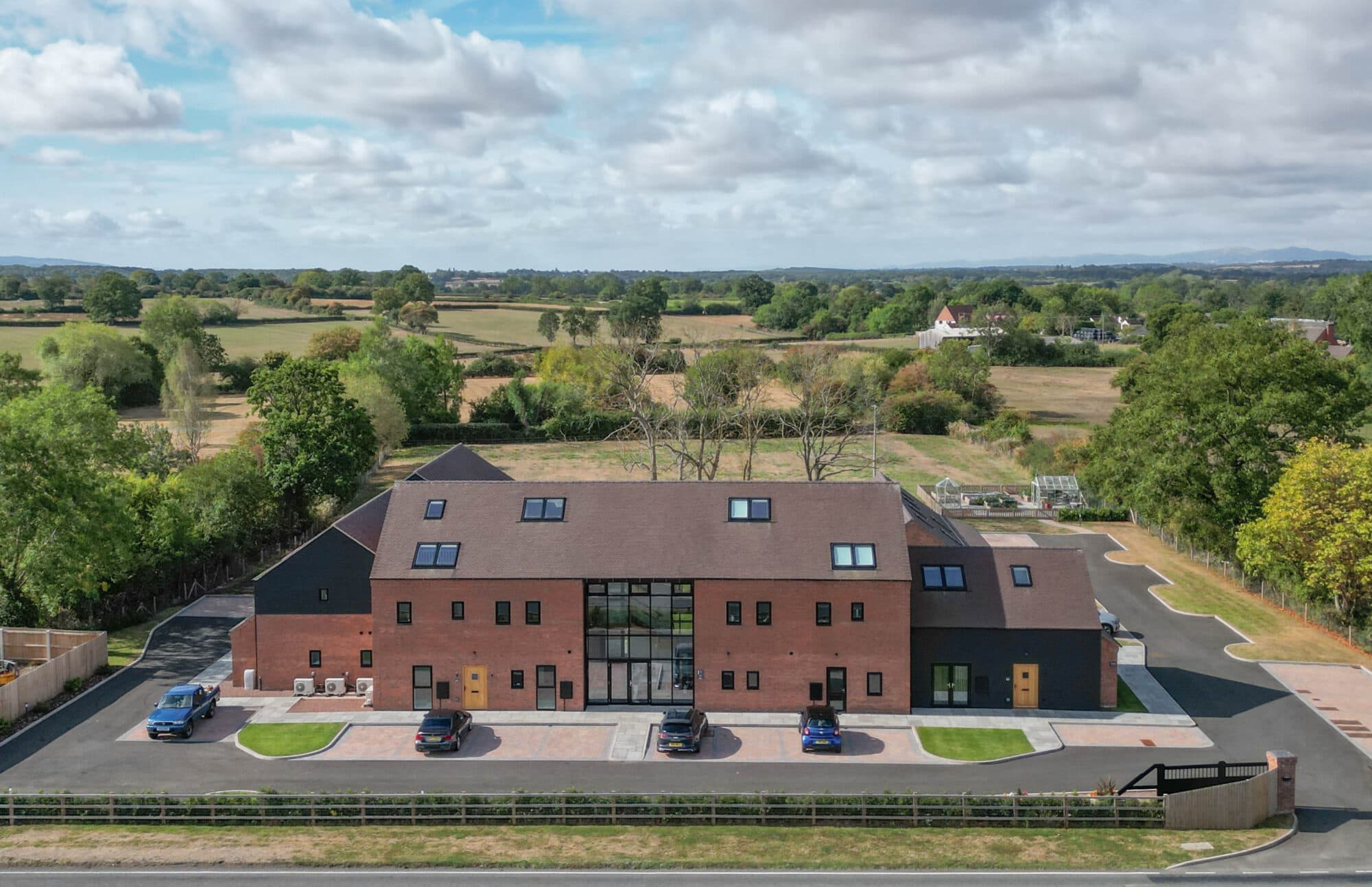 Lion & Lamb Barns Droitwich Road, Bradley Green, Redditch, Redditch, B96 6RP