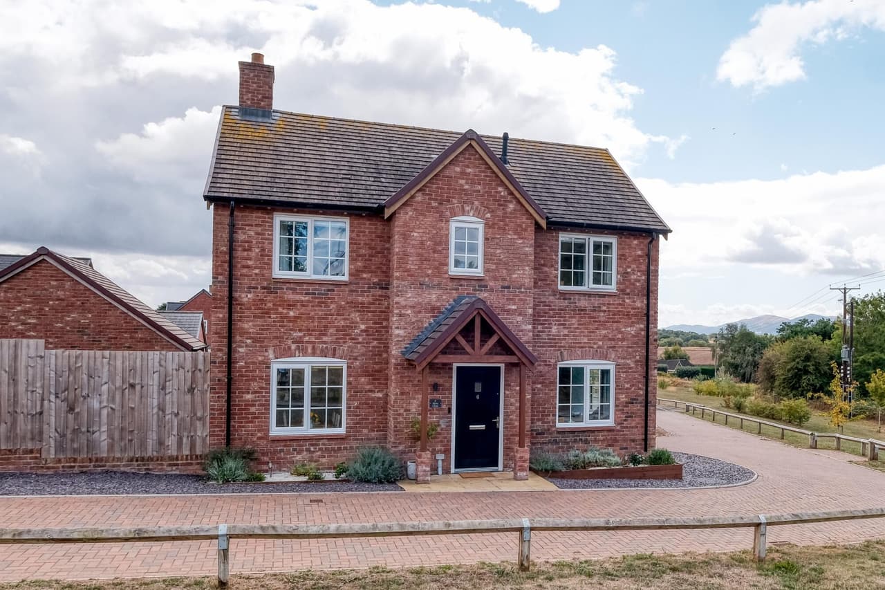 Mere Close, Rushwick, Worcester, Worcester, WR2 5TY