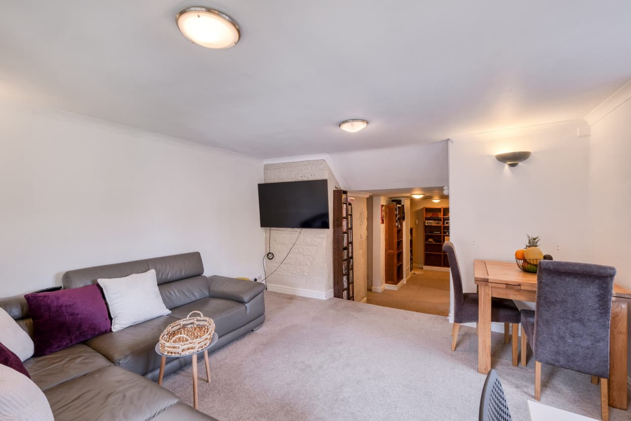 Flat 16, St. Marys Court Sansome Walk, Worcester, Worcester, WR1 1NU