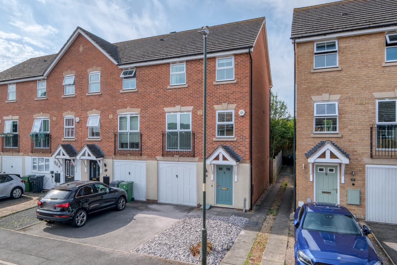 Bridge Road, Bromsgrove, Bromsgrove, B60 3GT