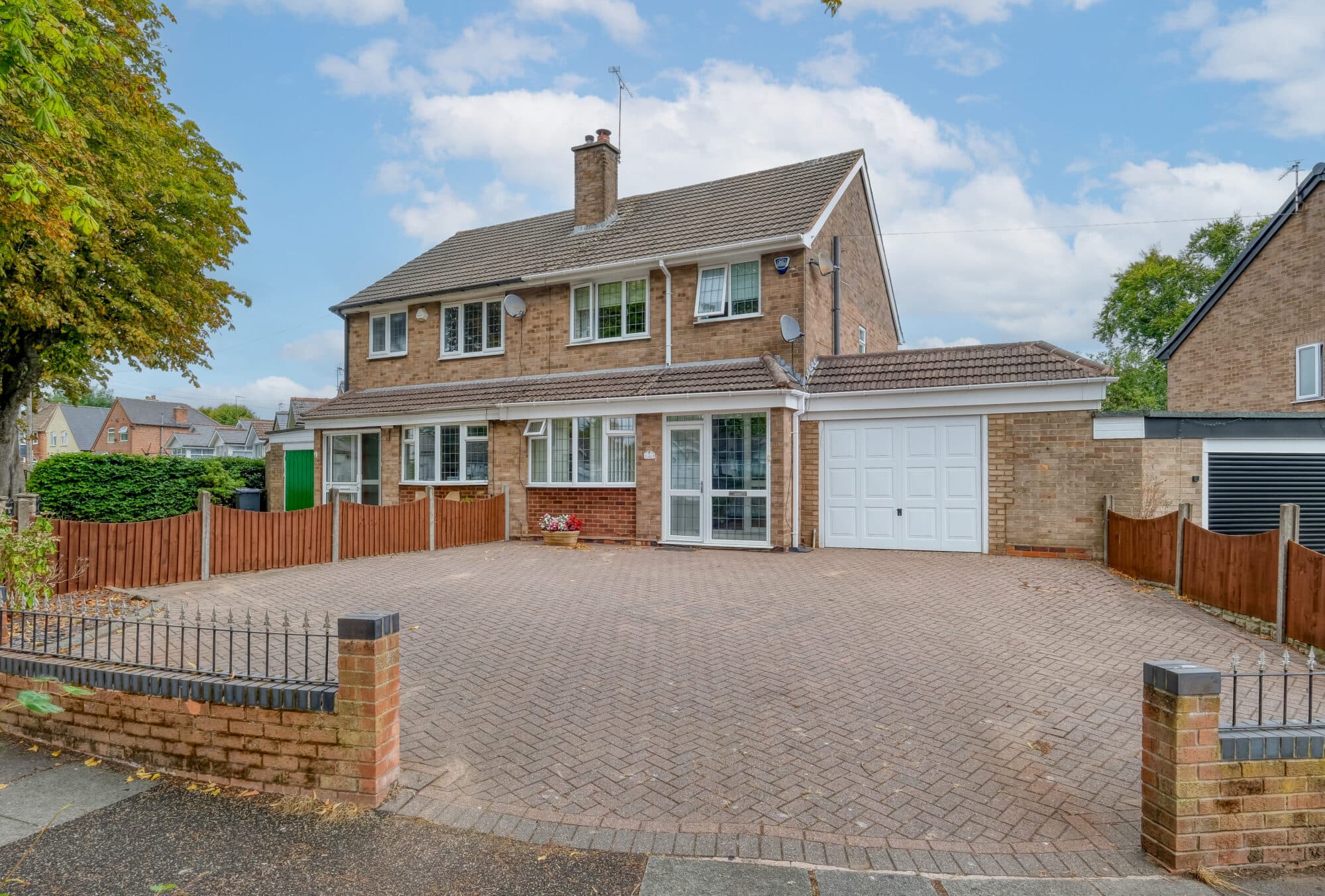 The Oak Walk, Birmingham, Birmingham, B31 4HA