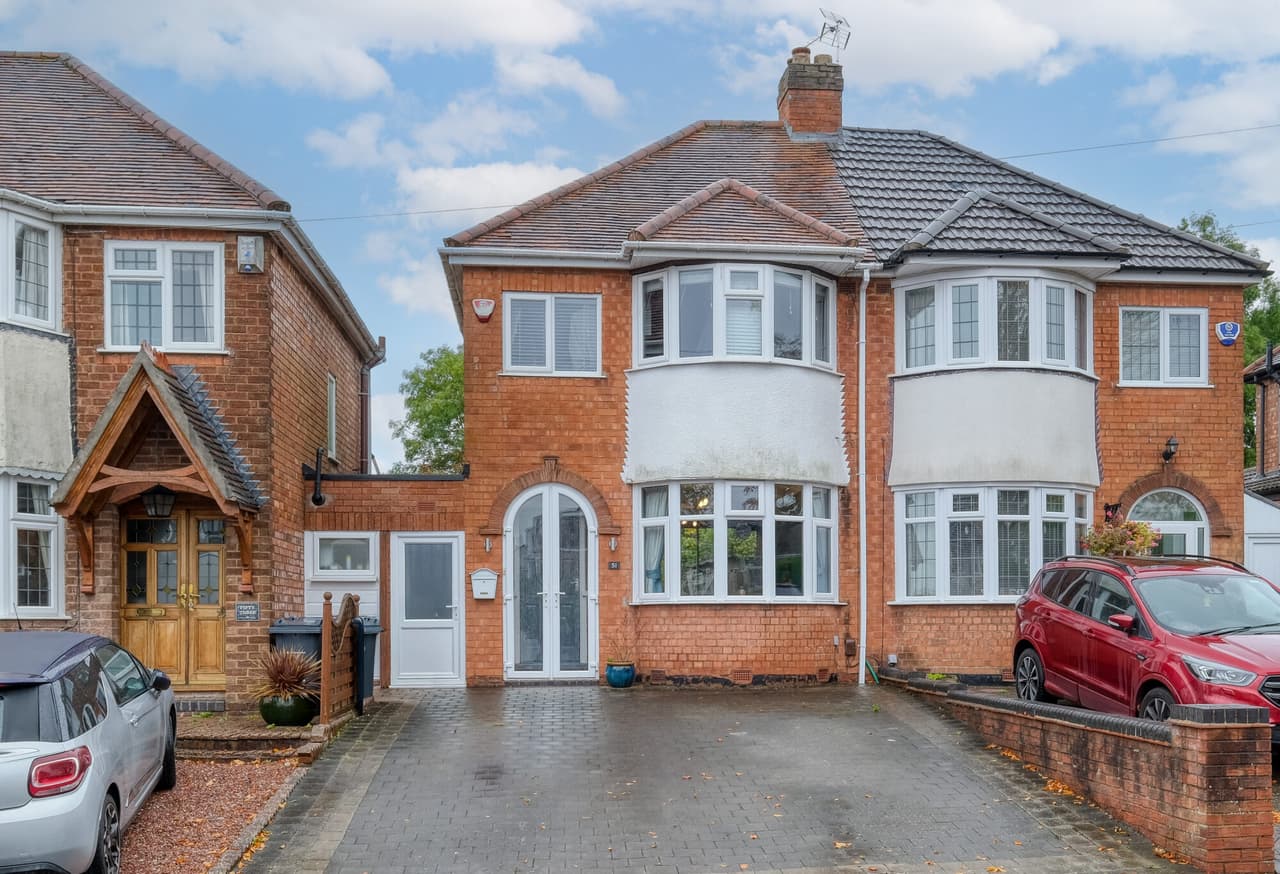 Glenwood Road, Birmingham, Birmingham, B38 8HE