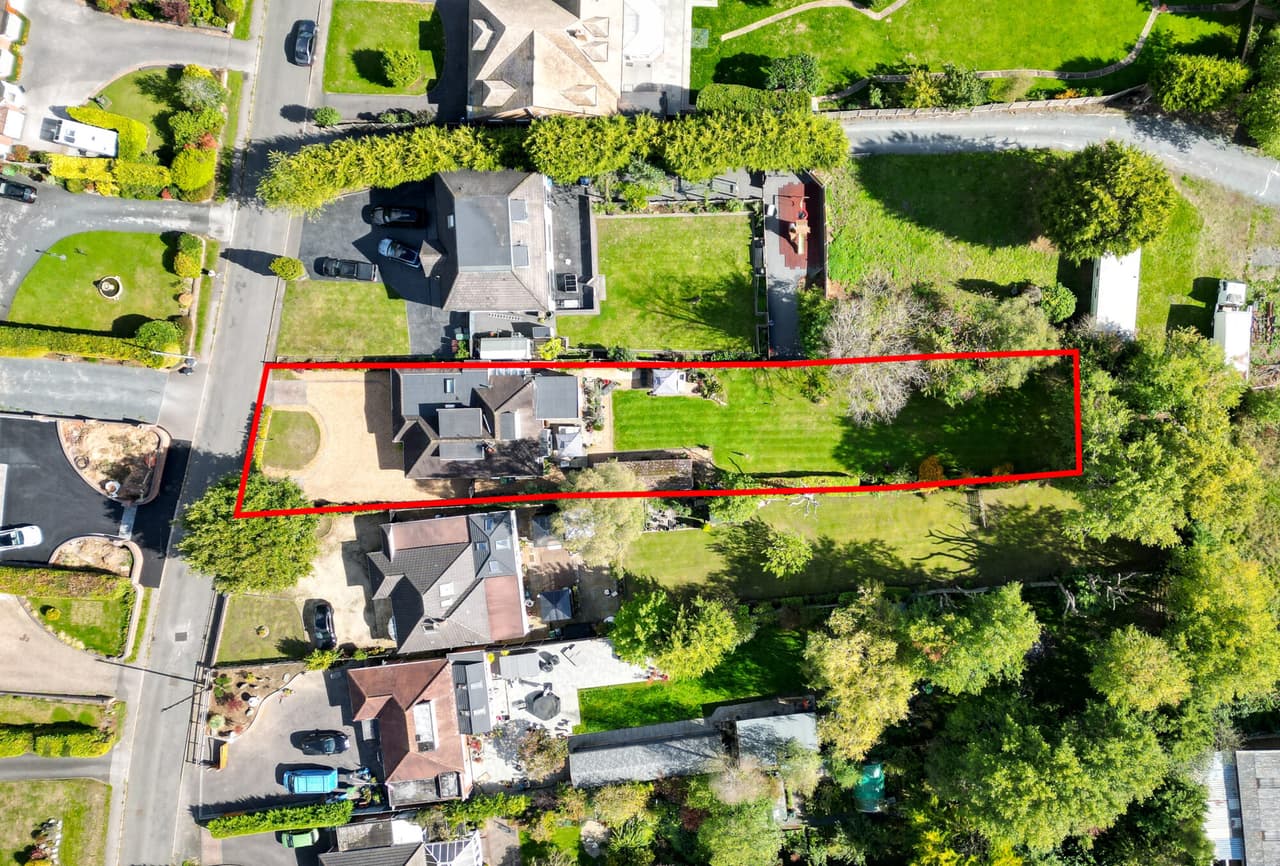 Barkers Lane, Wythall, Birmingham, Birmingham, B47 6BU