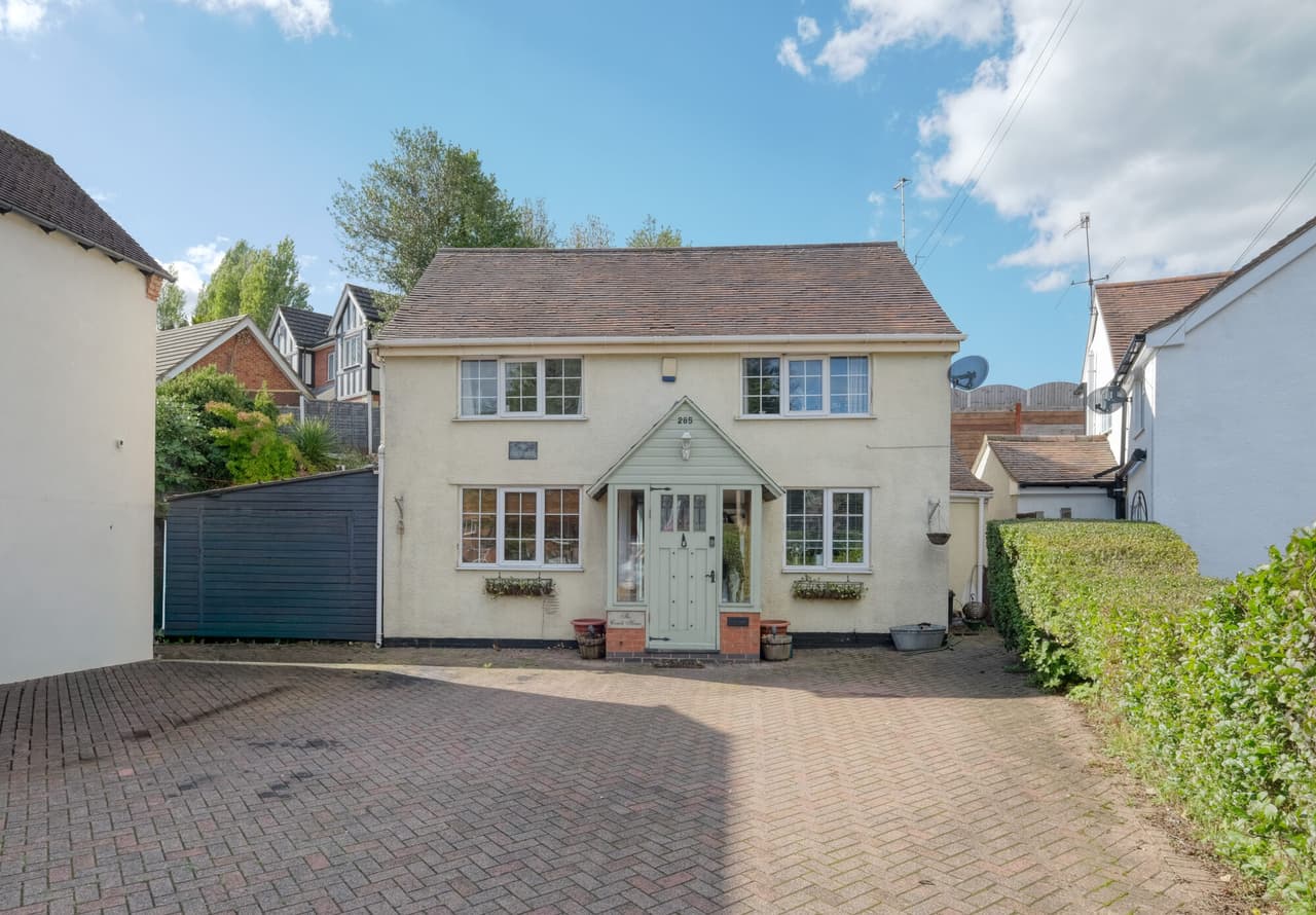 Birmingham Road, Lickey End, Bromsgrove, Bromsgrove, B61 0ER