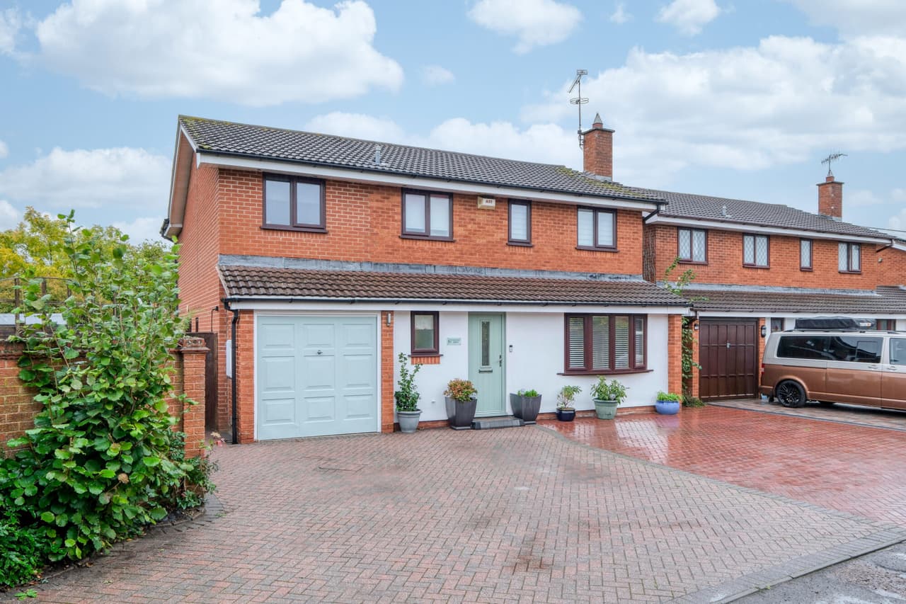 Falstaff Drive, Droitwich, Droitwich, WR9 7SN