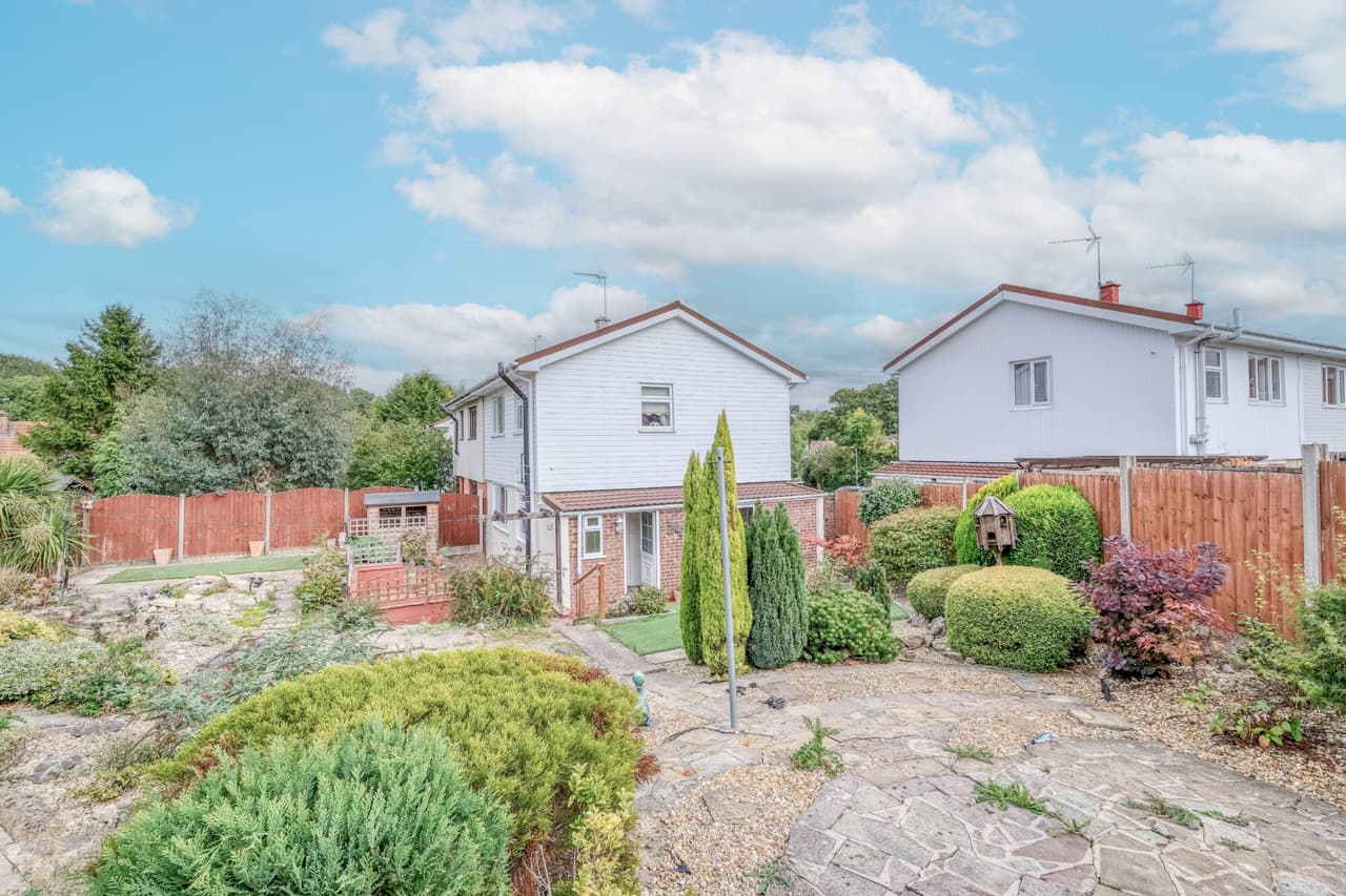 Myrtle Avenue, Redditch, Redditch, B98 7EL