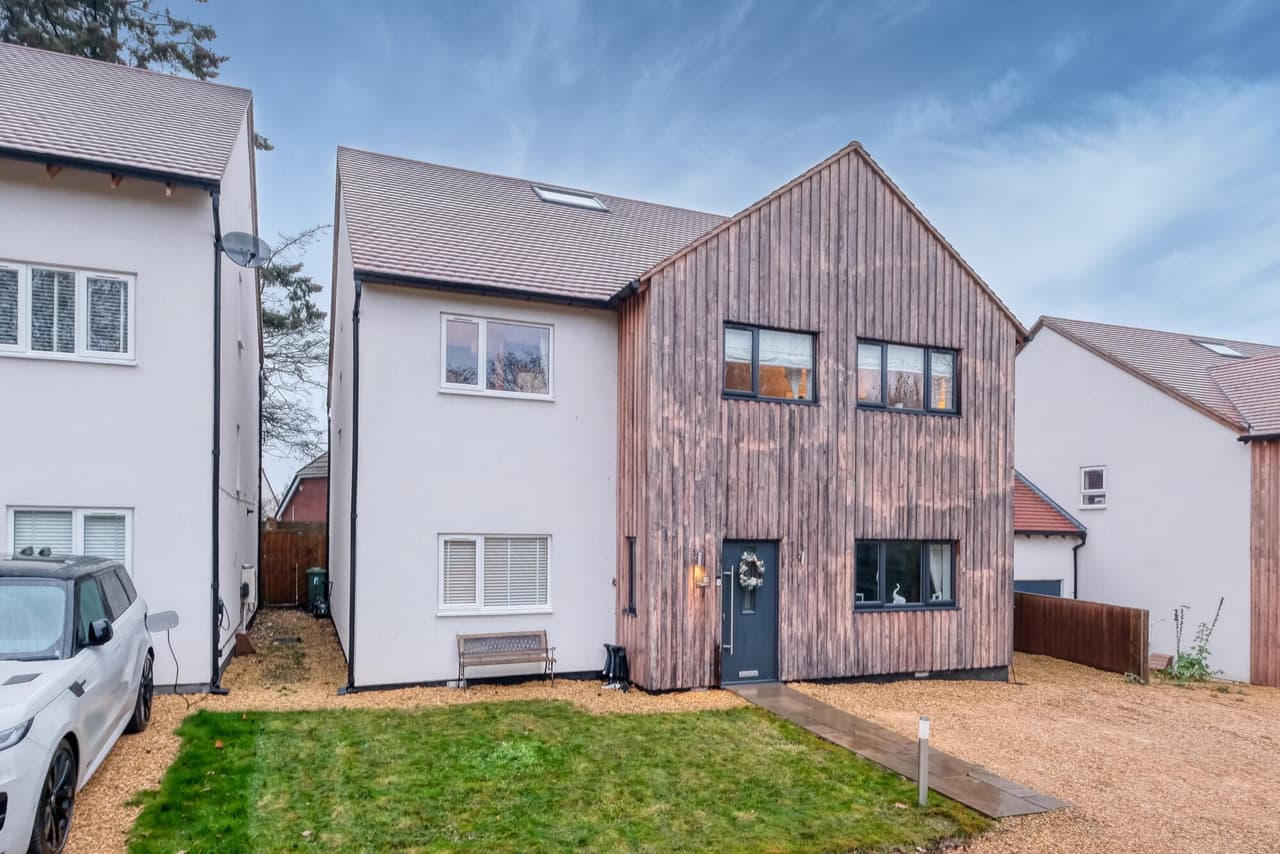 5b Torrs Close, Redditch, Redditch, B97 4JR