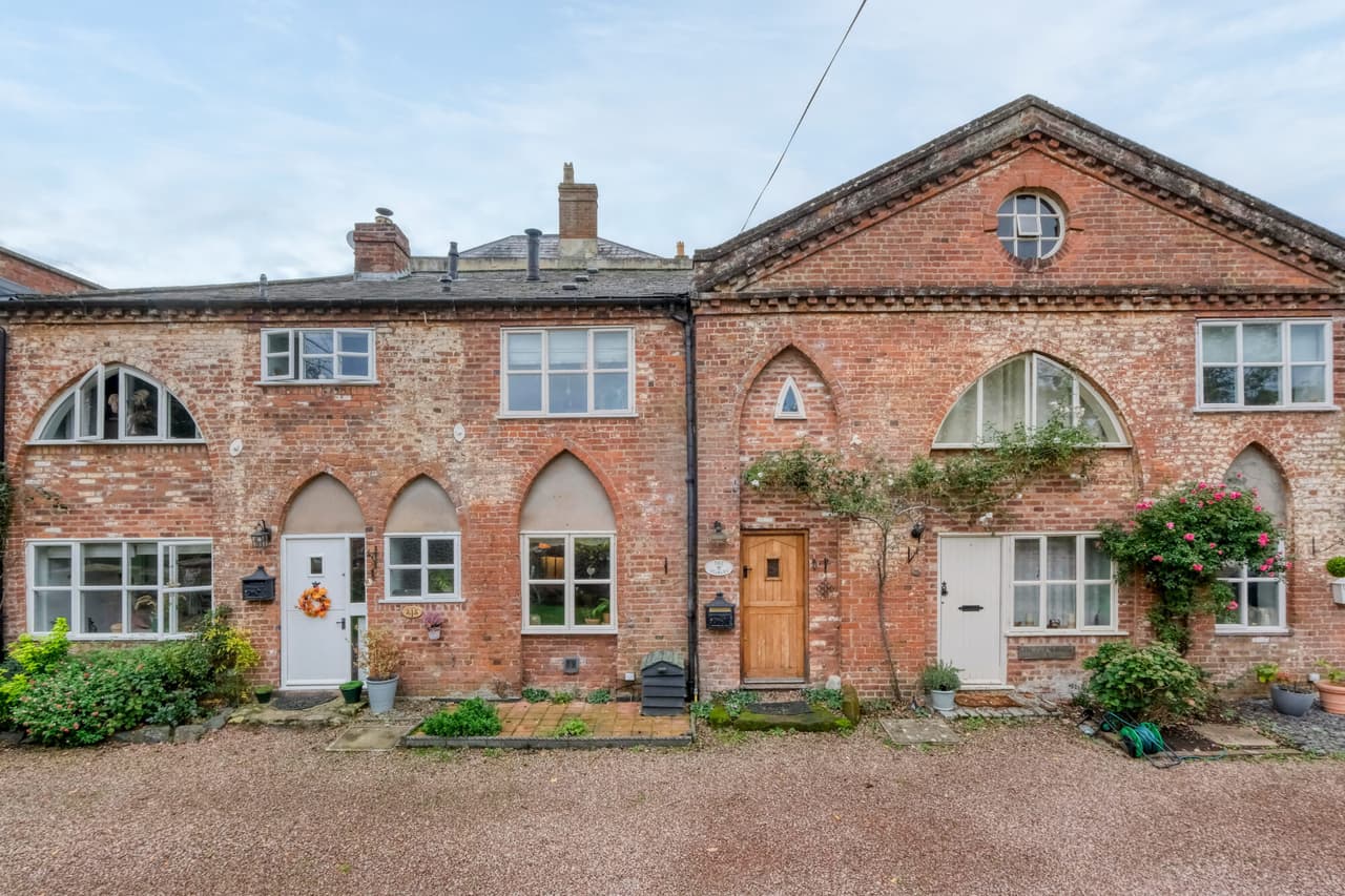 Thorngrove Mews Sinton Green, Hallow, Worcester, Worcester, WR2 6NP