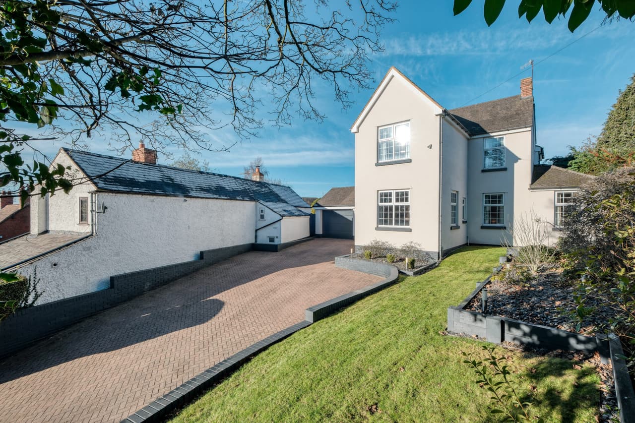 Lickey Rock, Marlbrook, Bromsgrove, Bromsgrove, B60 1HF