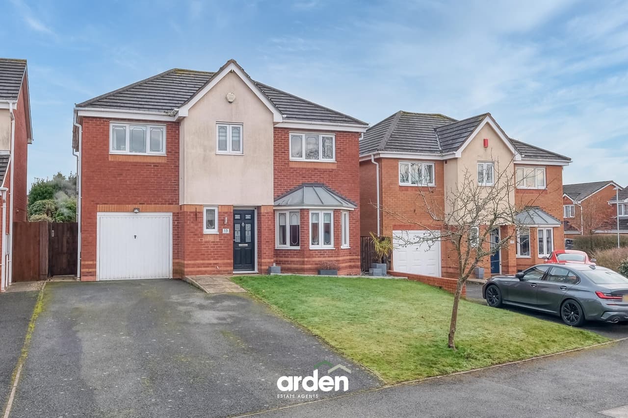 Royal Worcester Crescent, Bromsgrove, Bromsgrove, B60 2TB