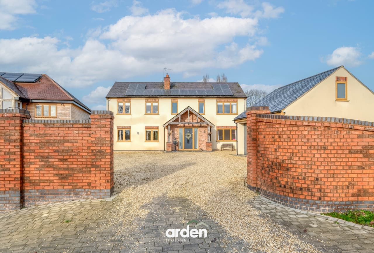 Crumpfields Lane, Redditch, Redditch, B97 5PN