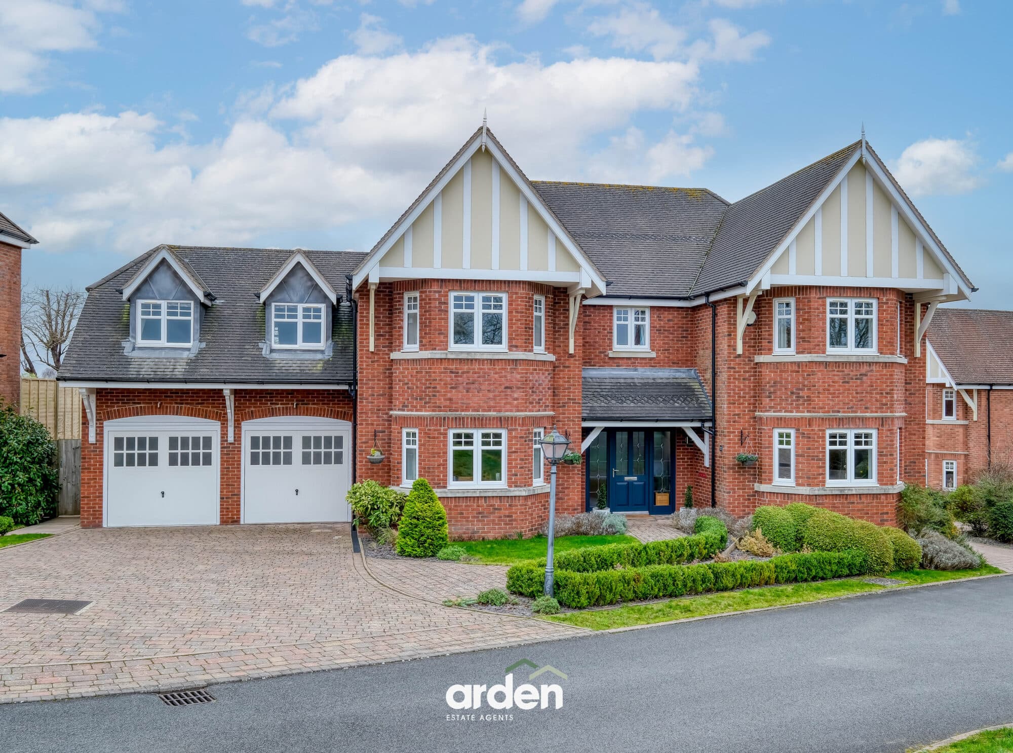 Jenkinson Gardens, Stockwood Lane, Worcester, Inkberrow, WR7 4HL