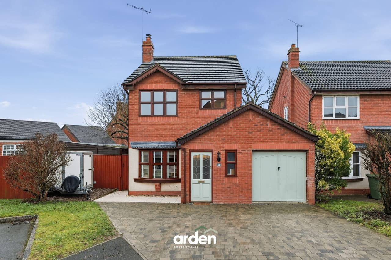 Nightingale Close, Droitwich, Droitwich, WR9 7HB