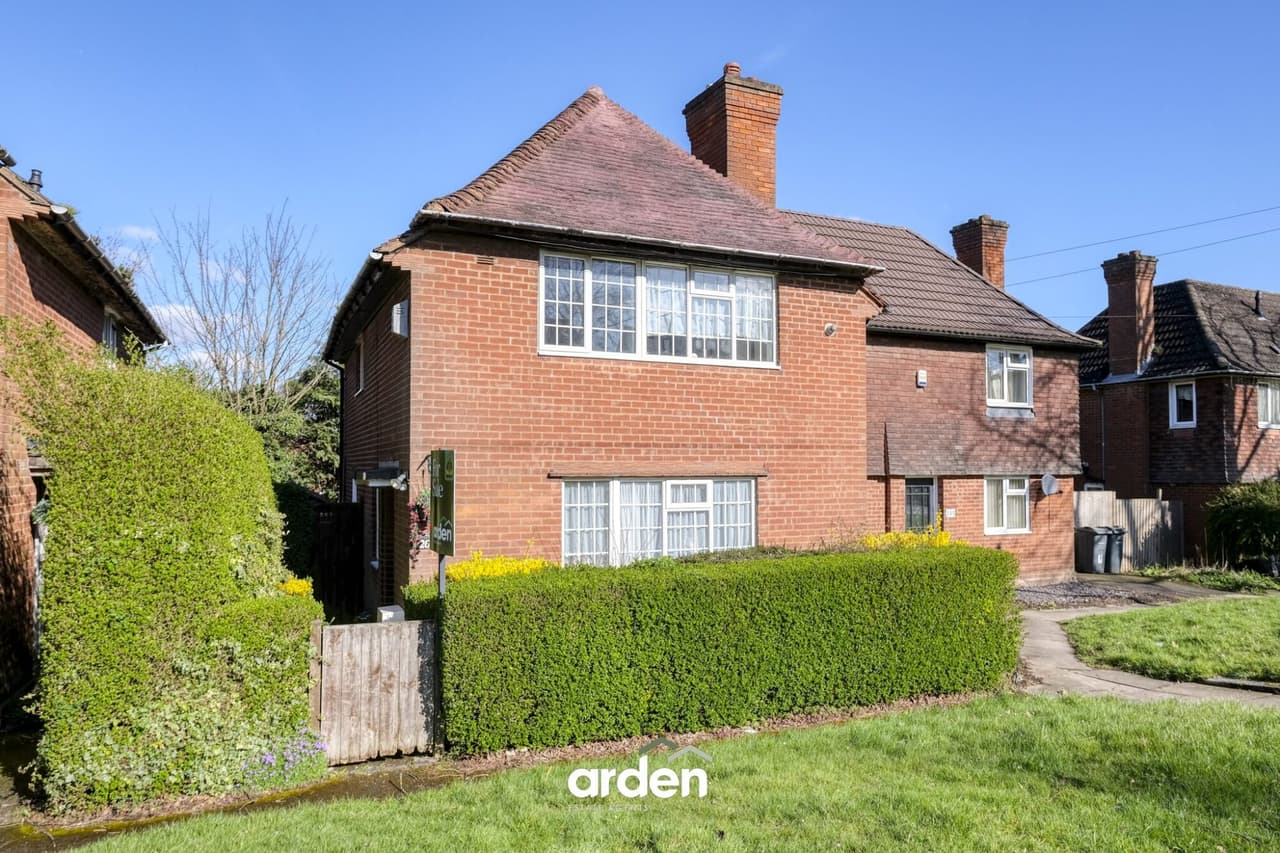 Shenley Fields Road, Birmingham, Birmingham, B29 5BE