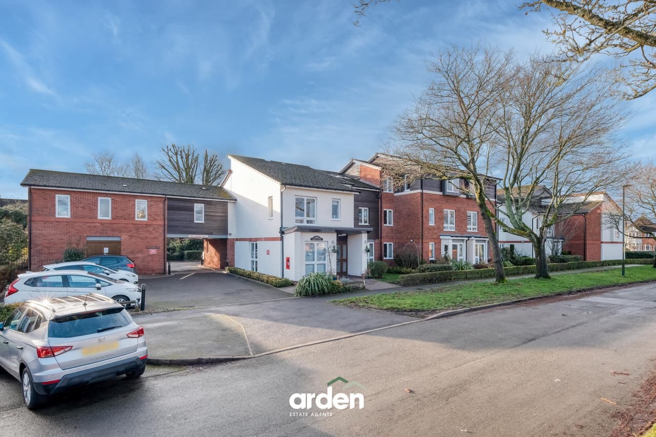 Apartment 10, Awdry Court, Birmingham, 15 St. Nicolas Gardens, B38 8BH