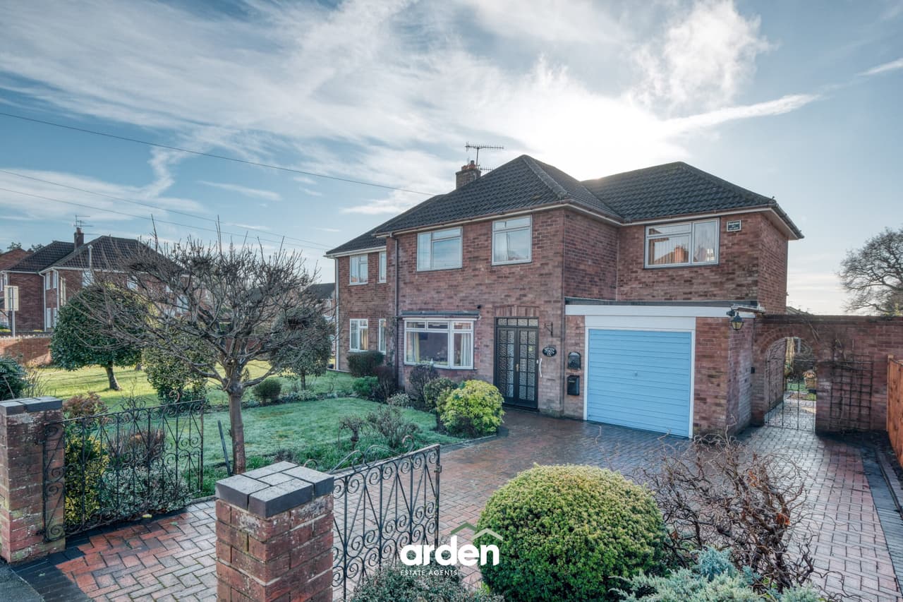 Newtown Road, Worcester, Worcester, WR5 1JA