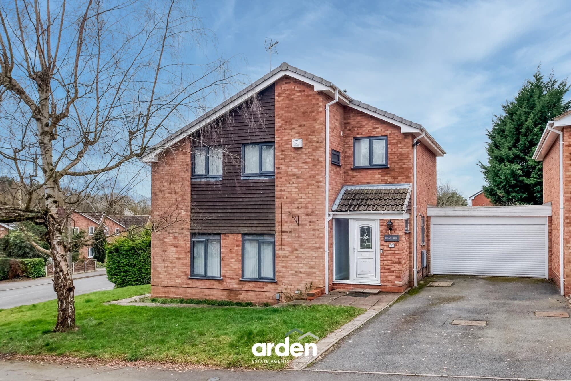 Lechlade Close, Redditch, Redditch, B98 8RN