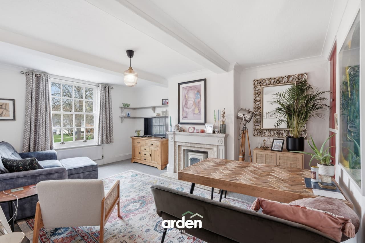 Flat 3, 6 Church Street, Alcester, Alcester, B49 5AJ