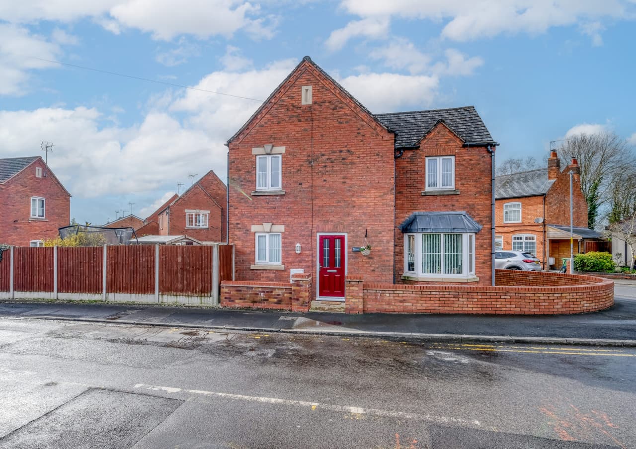 Red Lion Court Church Road, Astwood Bank, Redditch, Redditch, B96 6DH