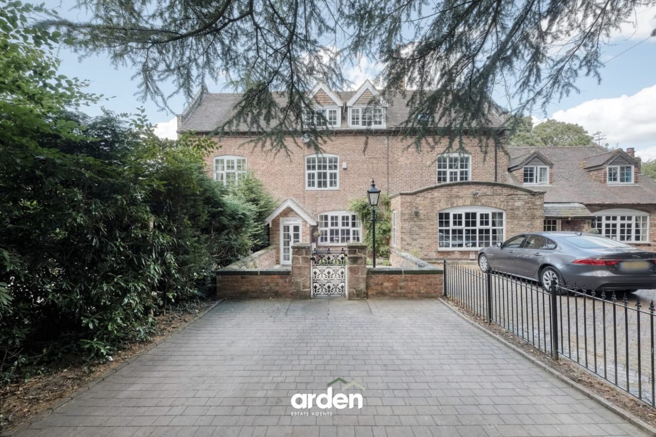 Woodrow Lane, Catshill, Bromsgrove, Bromsgrove, B61 0PL