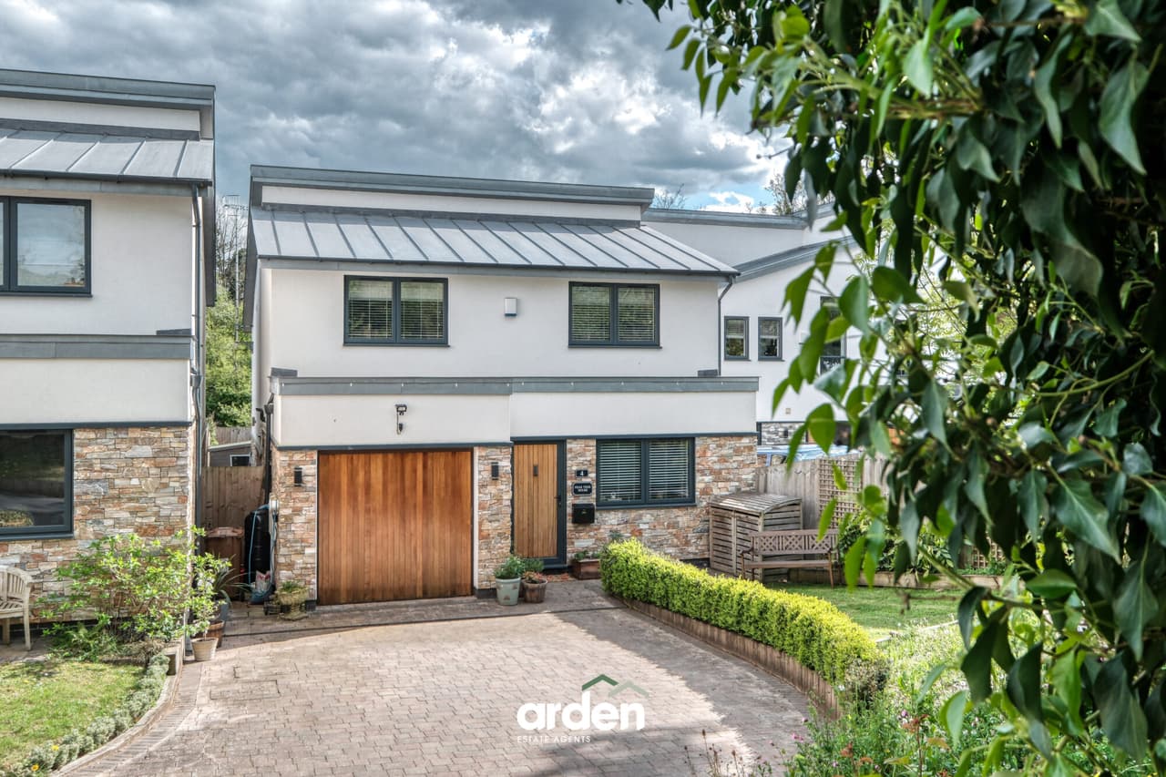 Lark Hill Road, Worcester, Worcester, WR5 2EF