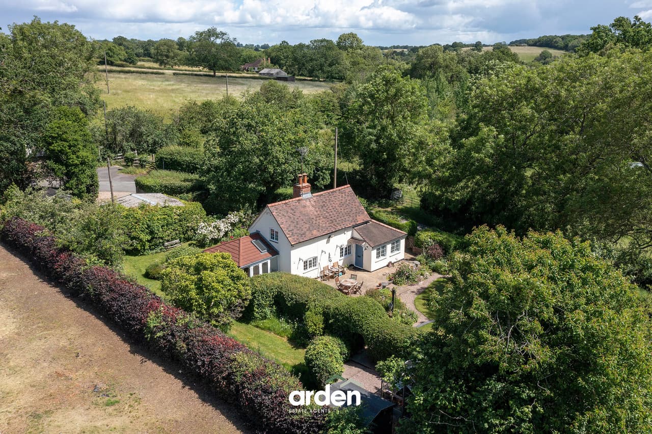 Rose Cottage Chapel Lane, Alvechurch, Birmingham, Birmingham, B48 7QJ