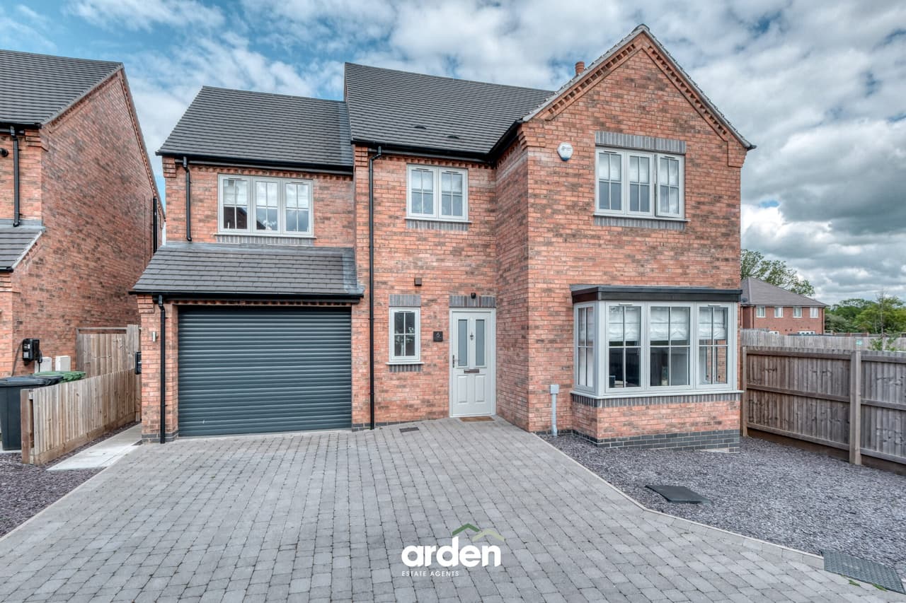 Woodland Court, Droitwich, Droitwich, WR9 7GY