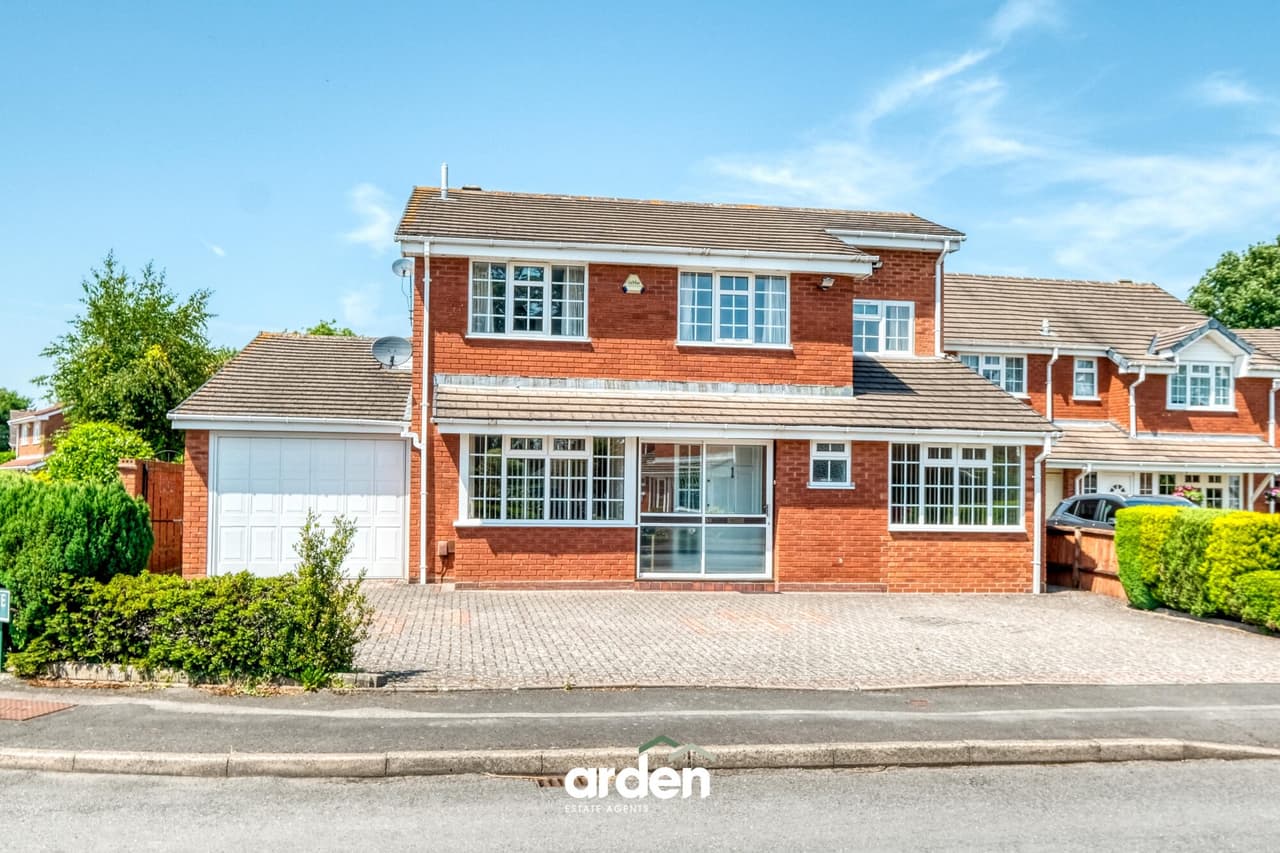 Stonebow Avenue, Solihull, Solihull, B91 3UP