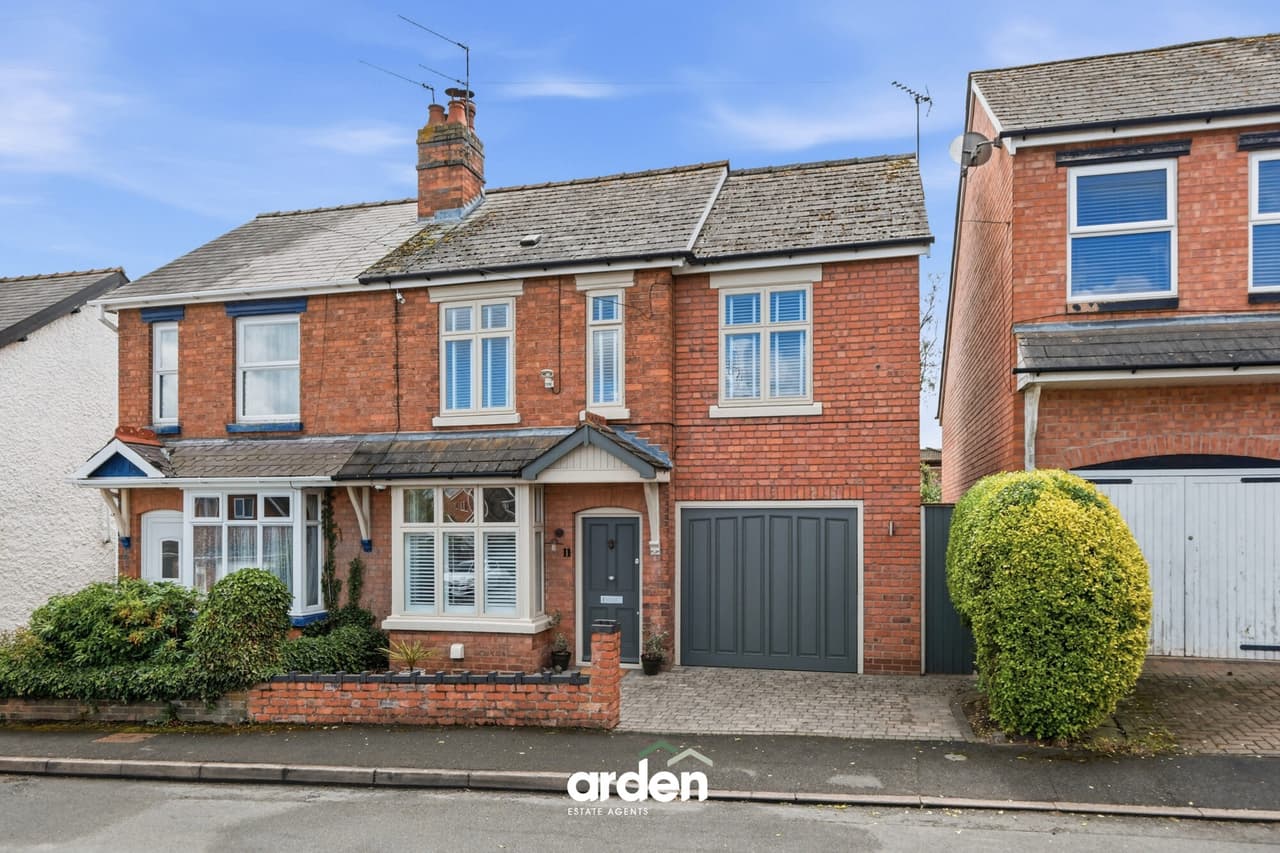 Manor Road, Studley, Studley, B80 7NA