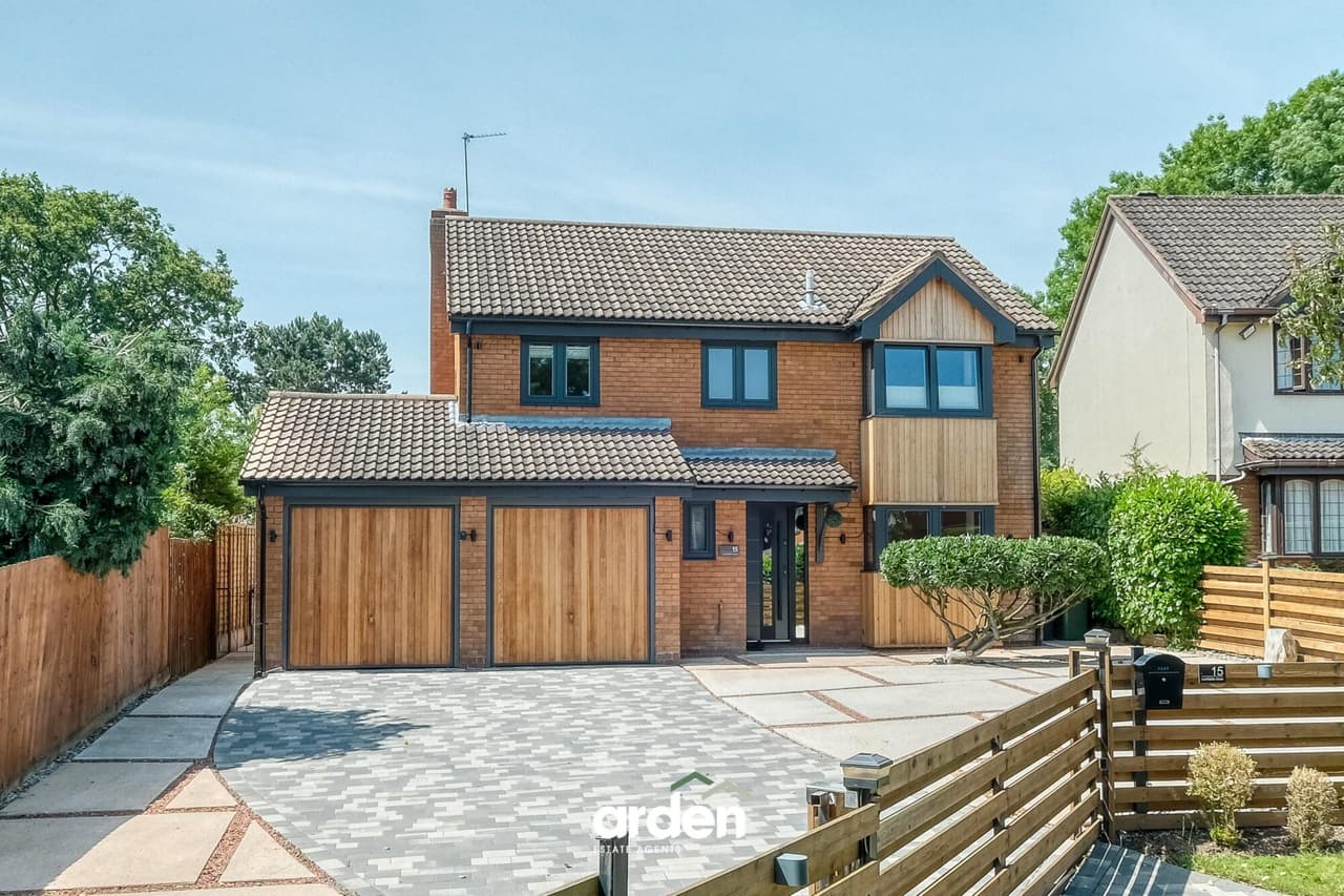 Lechlade Close, Redditch, Redditch, B98 8RN