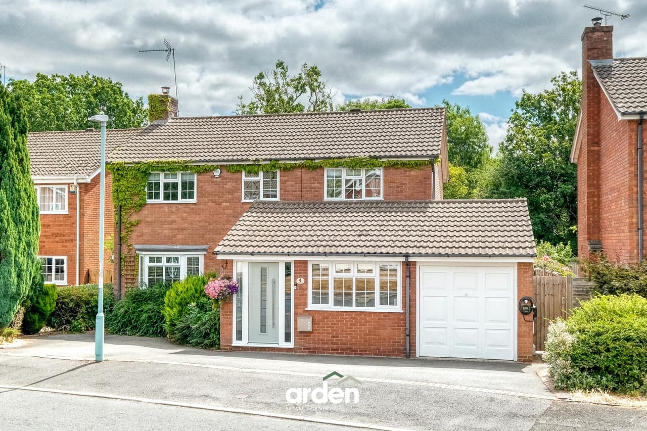 Kempsford Close, Redditch, Redditch, B98 7YS