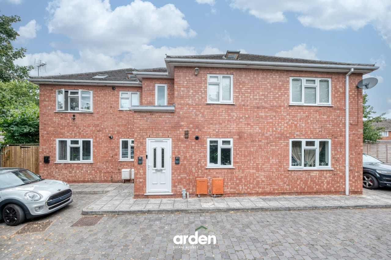 Flat C, Middle Hollow Court Tolladine Road, Worcester, Worcester, WR4 0BT