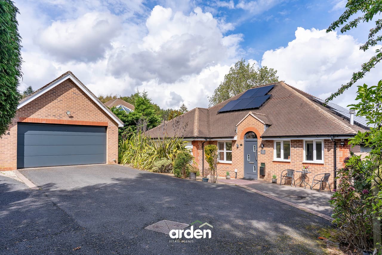 Edgewood Drive, Barnt Green, B45