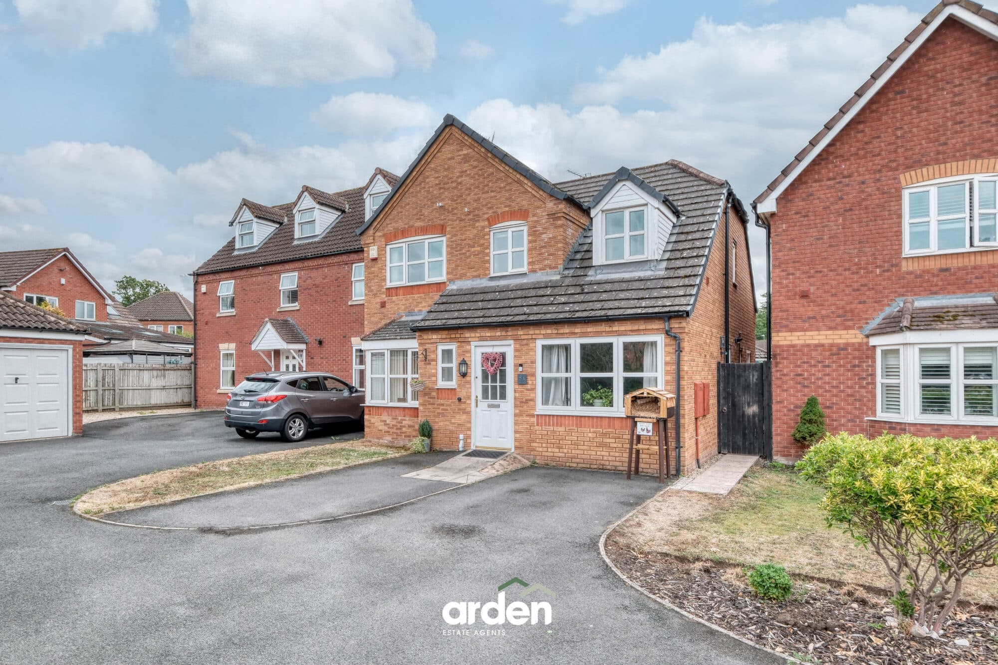Amphlett Way, Wychbold, WR9