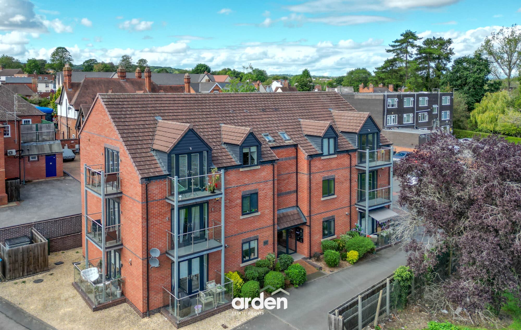 Brookes Close, Studley, B80