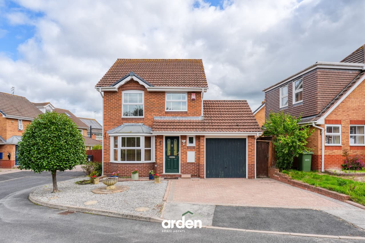Castell Place, Worcester, WR4