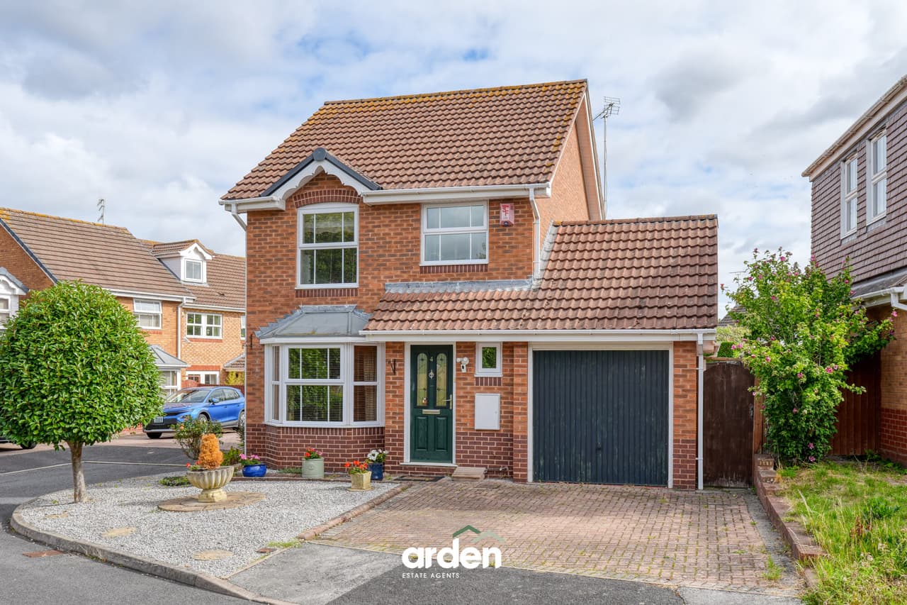 Castell Place, Worcester, WR4