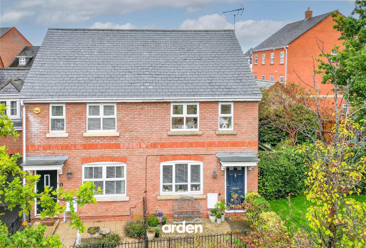 Buckridge Lane, Shirley, B90