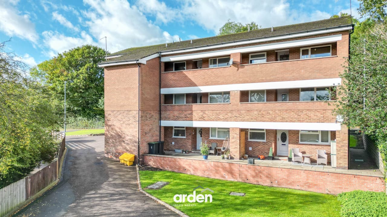 Stourbridge Road, Catshill, B61