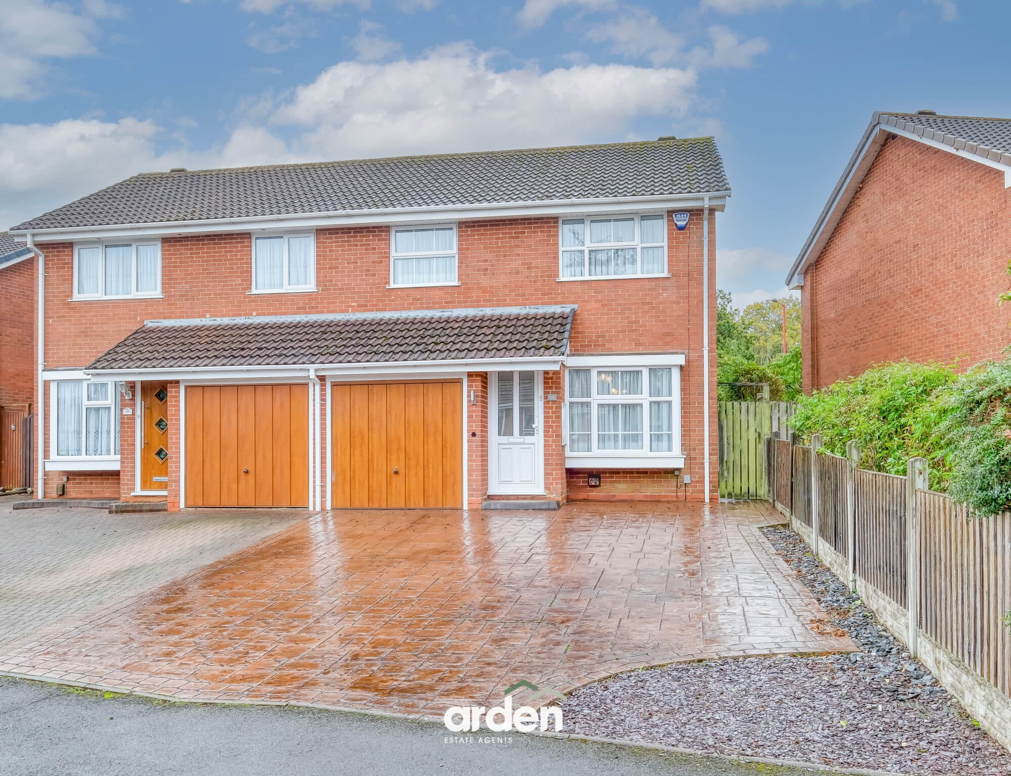Lyall Gardens, Rednal, B45
