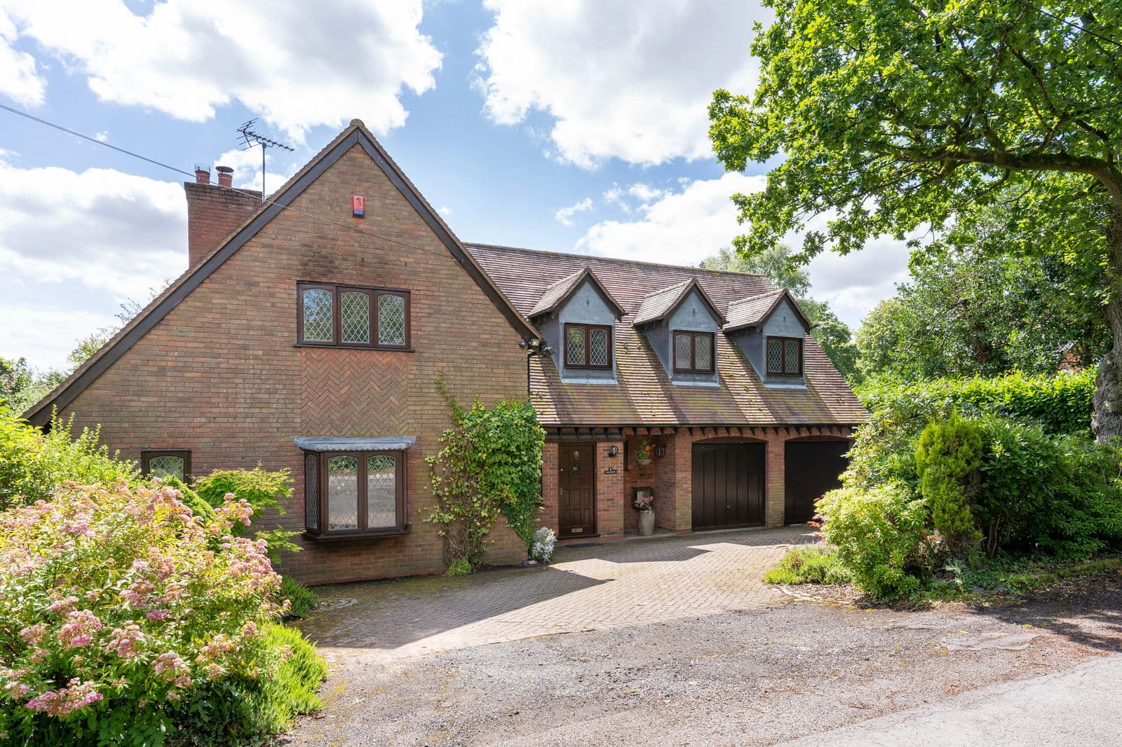 The Avenue, Blackwell, Bromsgrove, Bromsgrove, B60 1BW