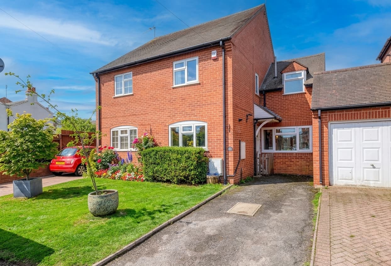 Foregate Street, Astwood Bank, B96