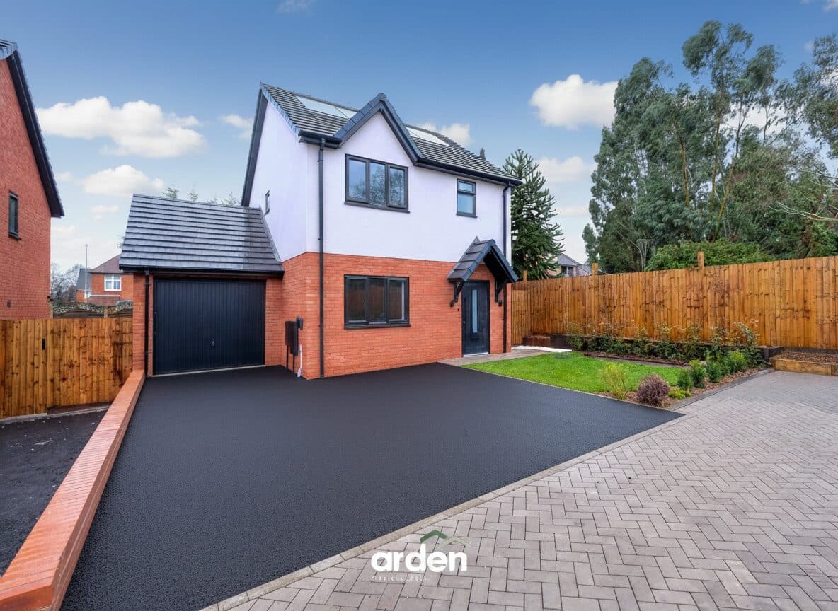 The Hawthorn, Old Birmingham Road, Lickey End, Bromsgrove, B60 1DE