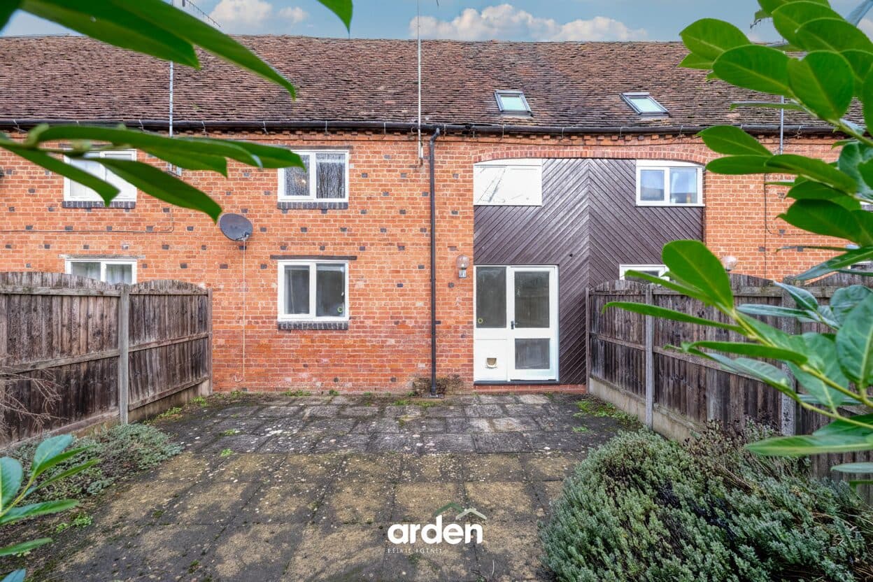 The Mews, Barons Court Newhouse Lane, Bromsgrove, Upton Warren, B61 9ET