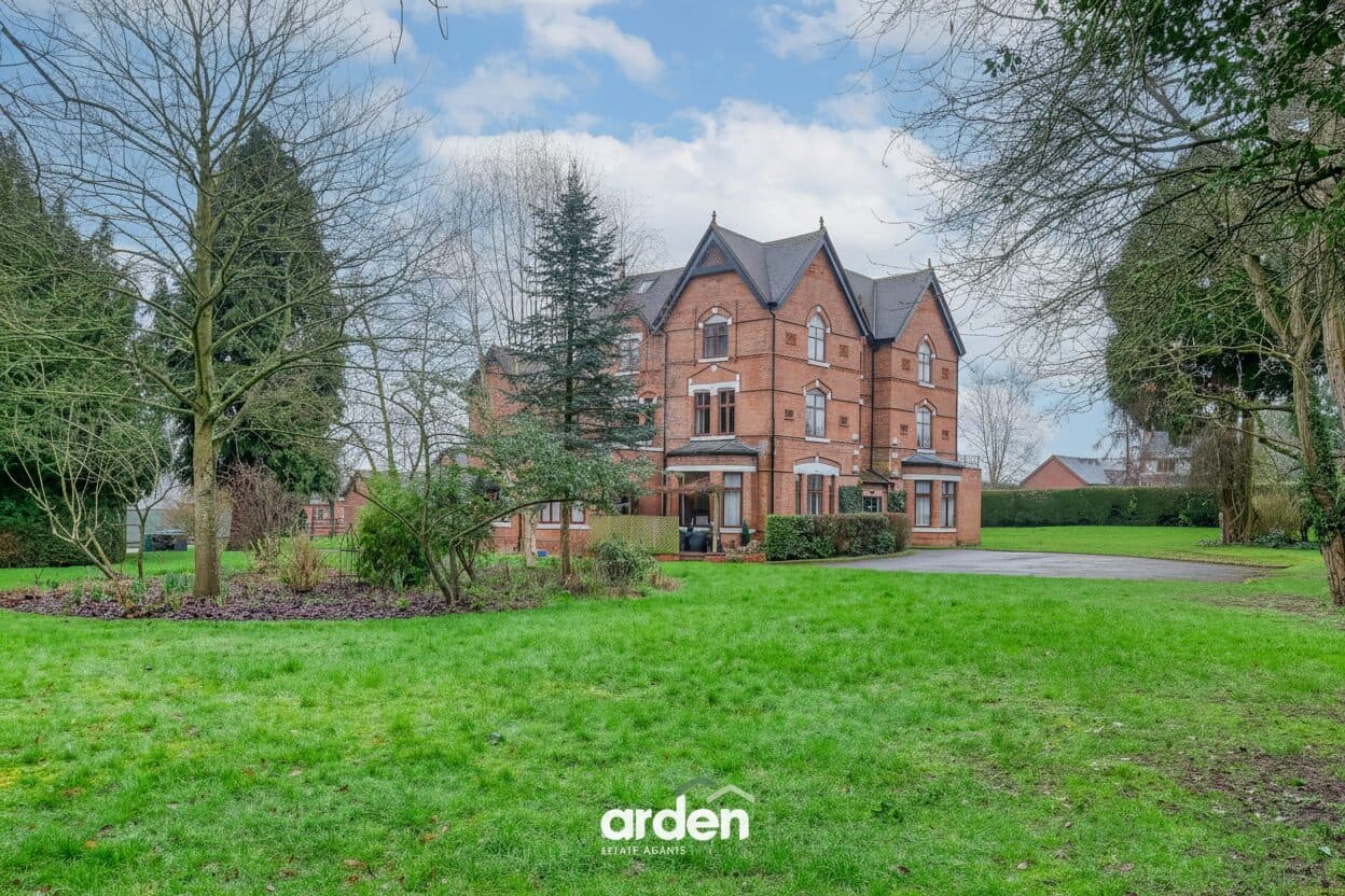 Sambourne Lane, Sambourne, B96