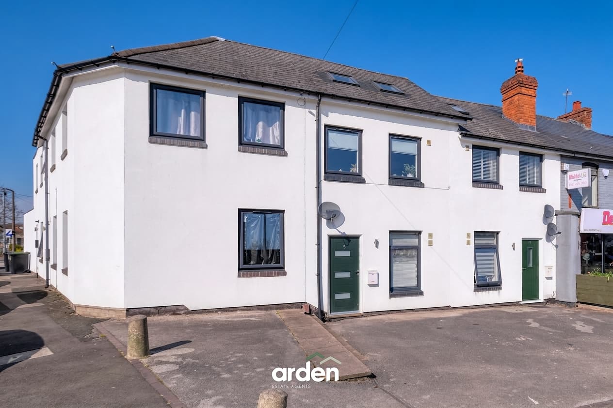 Flat 8, Highcroft House 81-85 New Road, Birmingham, Rednal, B45 9JR